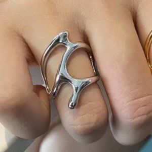 NEW Cleo Modernist Silver Abstract Organic Shape Ring OS Adjustable